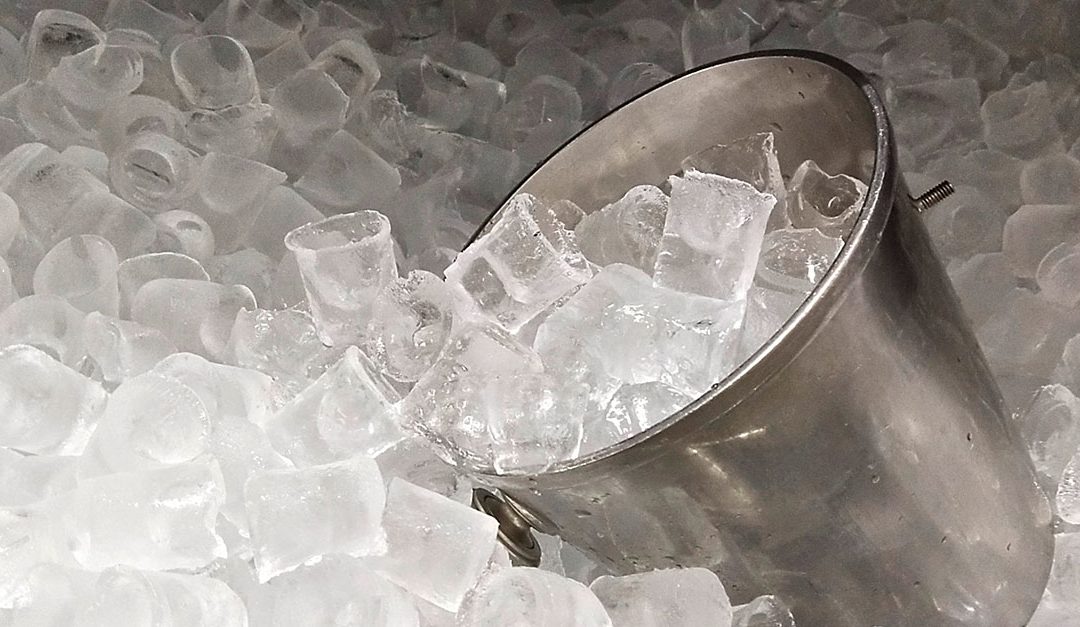 Por que optar por locação de máquinas de gelo usadas para o seu negócio? 